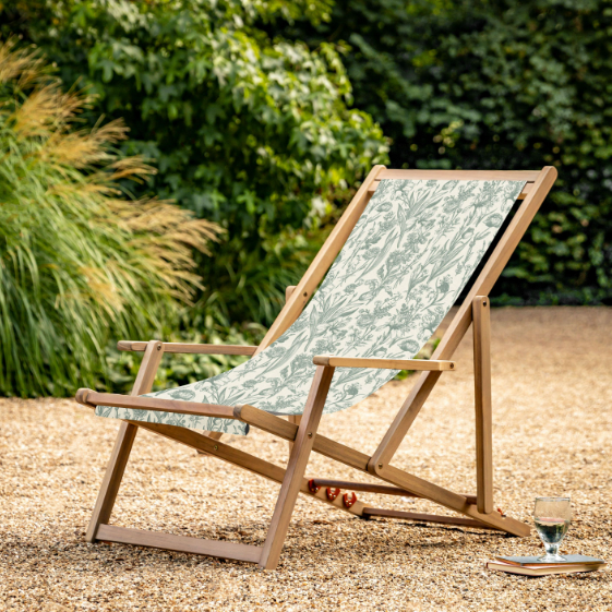FLORAL DECK CHAIR