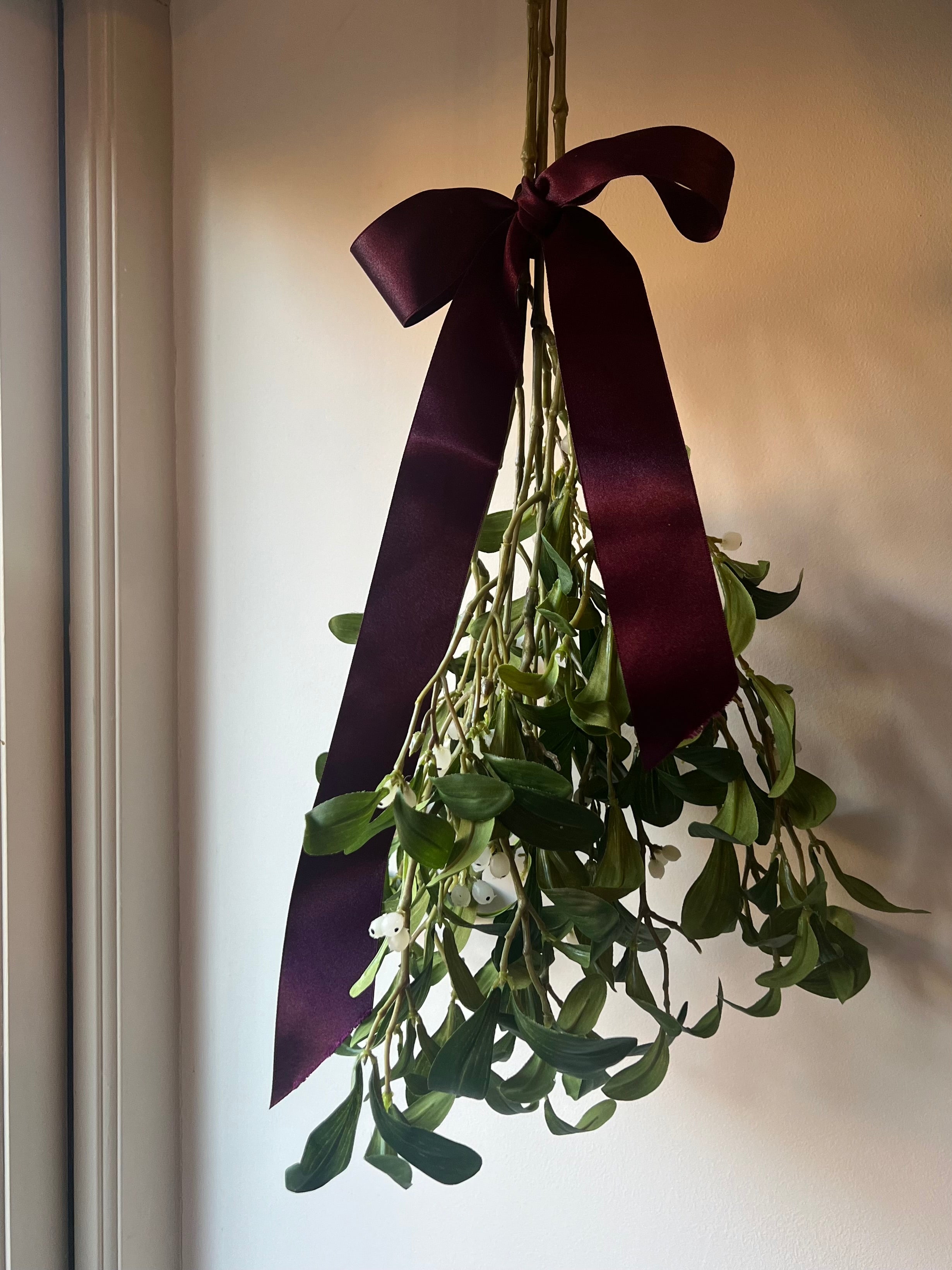 MISTLETOE BUNCH