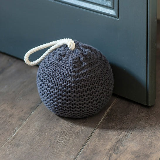 KNITTED DOORSTOP