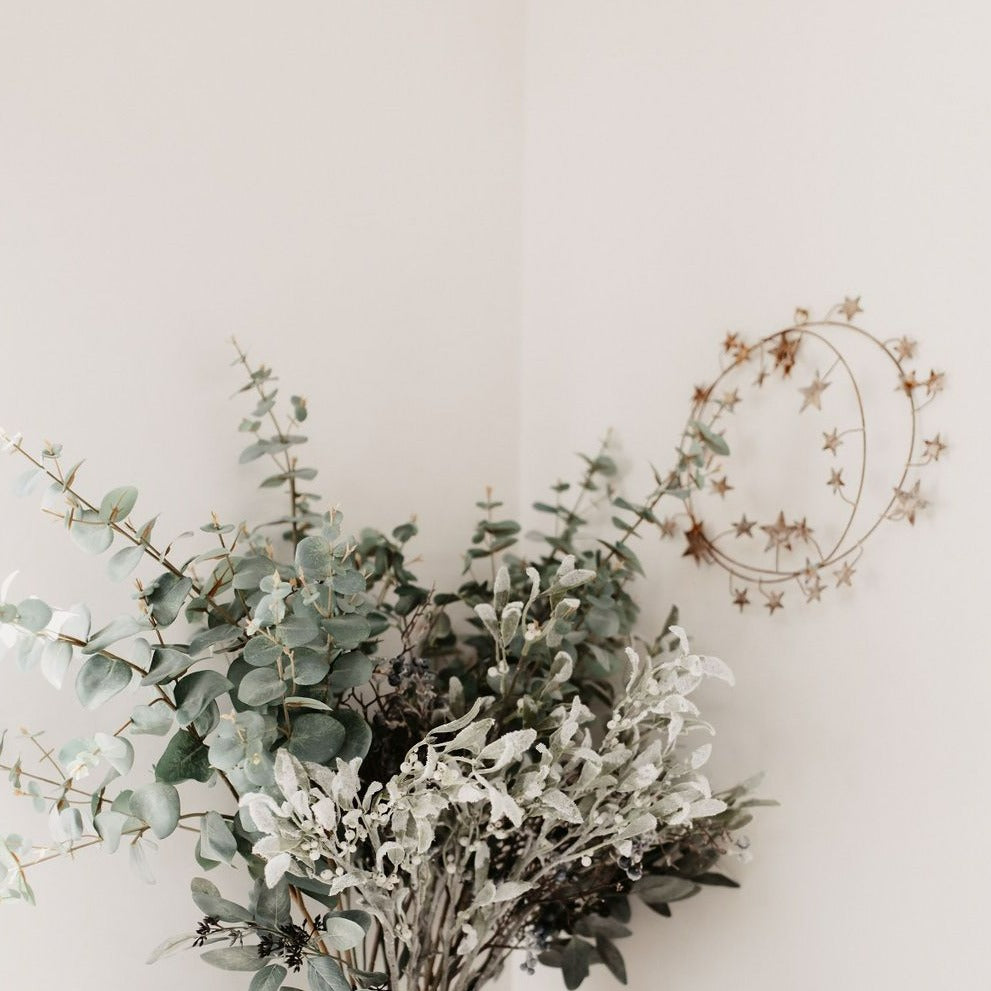RUSTIC STAR WREATH