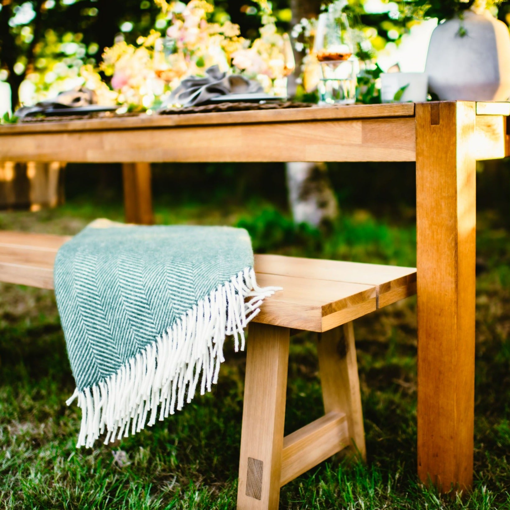 HERRINGBONE THROW