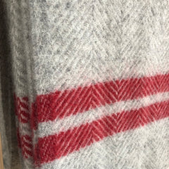 TWO STRIPE THROW